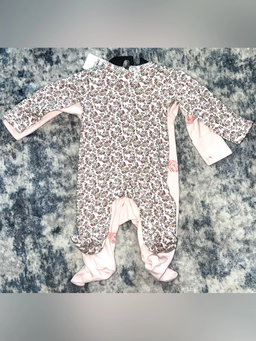 Carters footie onesies size preemie